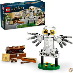 【5日最大1500円クーポン】LEGO Harry Potter Hedwig at 4 Privet Drive, Buildable Fantasy Toy with a Owl Figure, for Independent Play, Gift Idea Girls, Boys and Kids Ages 7+, 76425