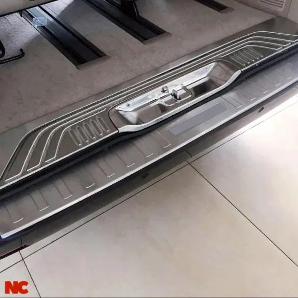 【並行輸入品】メルセデス ベンツ ヴィト Vクラス W447 2014-2024年式 スステンレス リアトランク内側/外側バンパープレートプロテクターガードカバーキット